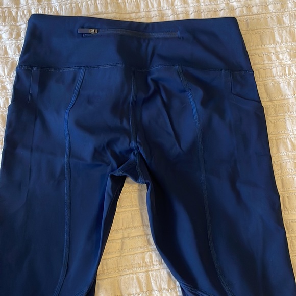 Navy Lulu🍋 - Picture 3 of 4